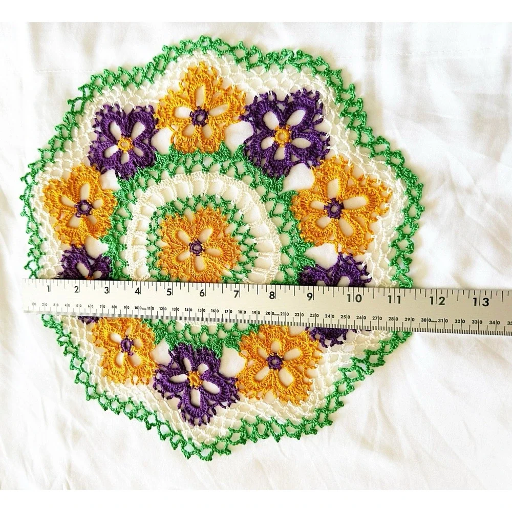 Beautiful Vintage Handmade Crochet Doily 12